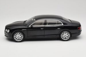 Bentley Flying Spur W12 Onyx Black Kyosho 1:18 08891NX メタル - 画像 4/8
