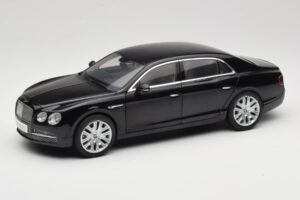 Bentley Flying Spur W12 Onyx Black Kyosho 1:18 08891NX メタル