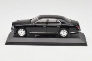 Bentley Mulsanne ブラック Minichamps 1:43 436139900 メタル
