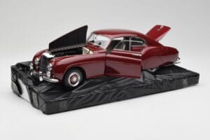 Bentley R-Type Continental チューダー レッド Minichamps 1:18 100139421 メタル - 画像 2/8