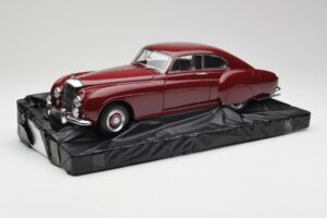 Bentley R-Type Continental チューダー レッド Minichamps 1:18 100139421 メタル