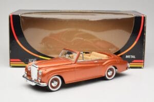 Bentley Type S2 Mulliner カブリオレ Tudor オレンジメタリック Solido 1:18 8007 メタル - 画像 8/8