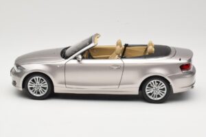 BMW 1 Series E88 カブリオレ Mineral Silver Metallic Kyosho 1:18 80430427020 メタル - 画像 4/8