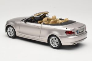 BMW 1 Series E88 カブリオレ Mineral Silver Metallic Kyosho 1:18 80430427020 メタル - 画像 7/8