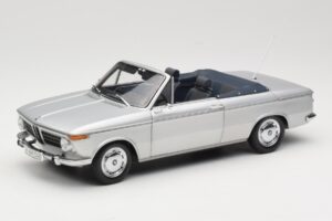 BMW 1600 カブリオレ シルバー Minichamps 1:18 80430145819 メタル