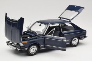 BMW 1600 Touring ブルー Minichamps 1:18 80430145823 メタル - 画像 2/8