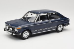BMW 1600 Touring ブルー Minichamps 1:18 80430145823 メタル