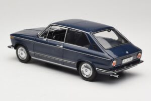 BMW 1600 Touring ブルー Minichamps 1:18 80430145823 メタル - 画像 7/8