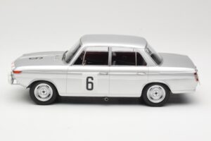 BMW 1800 TiSA #6 J. Munaron / K. Eppelein 24 Hours of Spa 1965 Minichamps 1:18 155652906 メタル - 画像 3/6