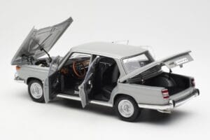 BMW 1800 TiSA Bernina グレー AUTOart 1:18 70621 メタル - 画像 5/8