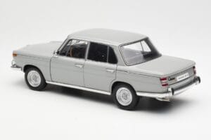 BMW 1800 TiSA Bernina グレー AUTOart 1:18 70621 メタル - 画像 7/8
