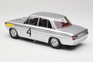 BMW 1800 TiSA #4 J. Ickx / J. van Ophem 24 Hours of Spa 1965 Winners Minichamps 1:18 107652504 レジン - 画像 5/6
