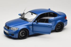 BMW 1M Coupe E82 Blue Metallic Minichamps 1:18 110020025 メタル - 画像 2/8