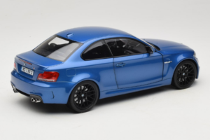 BMW 1M Coupe E82 Blue Metallic Minichamps 1:18 110020025 メタル - 画像 3/8