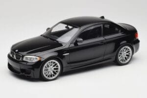 BMW 1M Coupe E82 Black Metallic Minichamps 1:18 110020021 メタル