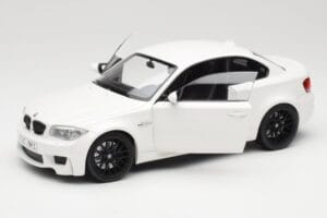 BMW 1M Coupe E82 ホワイト Minichamps 1:18 110020022 メタル - 画像 2/8