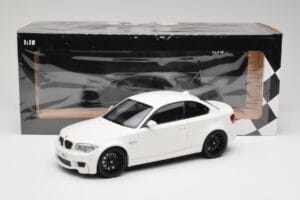 BMW 1M Coupe E82 ホワイト Minichamps 1:18 110020022 メタル - 画像 8/8