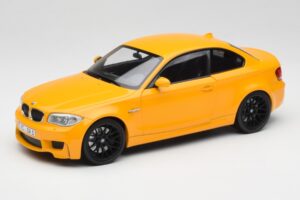 BMW 1M Coupe E82 イエロー Minichamps 1:18 110020026 メタル