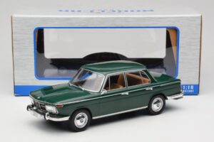 BMW 2000 121 グリーン MCG 1:18 MCG18542 メタル - 画像 6/6