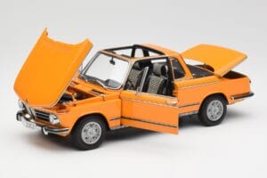 BMW 2002 E10 カブリオレ Colorado オレンジ AUTOart 1:18 80430300713 メタル - 画像 2/8