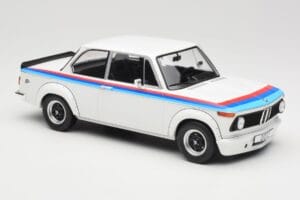 BMW 2002 E10 Turbo ホワイト MCG 1:18 MCG18408R メタル - 画像 4/6