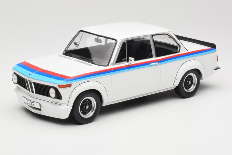 BMW 2002 E10 Turbo ホワイト MCG 1:18 MCG18408R メタル