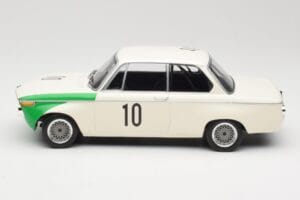 BMW 2002 Tii E10 #10 H. Hahne / D. Quester Winners Nurburgring 1968 Minichamps 1:18 155682710 メタル - 画像 3/6