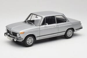 BMW 2002 Tii ポラリスシルバー AUTOart 1:18 80430146517 メタル