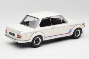 BMW 2002 Tii Turbo Alpine White Minichamps 1:18 155026200 メタル - 画像 2/6