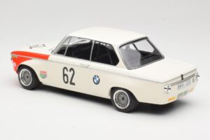 BMW 2002 tiK BMW AG #1 H. Hahne / D. Quester Class Winner Guards International 6 Hours Brands Hatch 1969 Minichamps 1:18 1556 - 画像 5/6