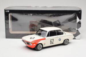 BMW 2002 tiK BMW AG #1 H. Hahne / D. Quester Class Winner Guards International 6 Hours Brands Hatch 1969 Minichamps 1:18 1556 - 画像 6/6