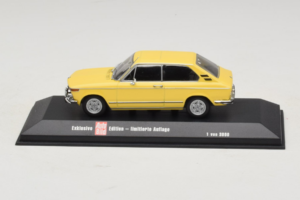 BMW 2002 Touring イエロー Minichamps 1:43 403021115 メタル