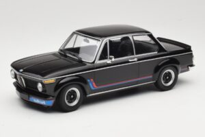 BMW 2002 Turbo ブラック Minichamps 1:18 155026204 メタル