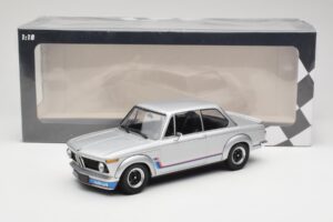 BMW 2002 Turbo E10 シルバー Minichamps 1:18 155026201 メタル - 画像 6/6