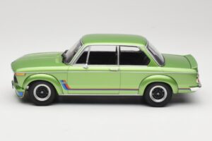 BMW 2002 Turbo Green Metallic Minichamps 1:18 155026206 メタル - 画像 3/6