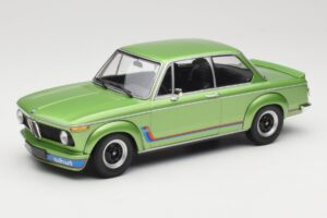 BMW 2002 Turbo Green Metallic Minichamps 1:18 155026206 メタル