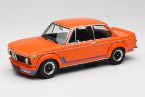 BMW 2002 Turbo オレンジ Minichamps 1:18 155026202 メタル