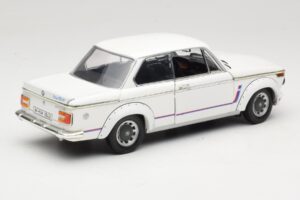 BMW 2002 Turbo E10 ホワイト Anson 1:18 30393 メタル - 画像 3/8
