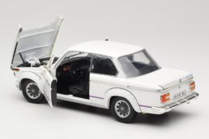 BMW 2002 Turbo E10 ホワイト Anson 1:18 30393 メタル - 画像 5/8