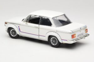BMW 2002 Turbo E10 ホワイト Anson 1:18 30393 メタル - 画像 7/8