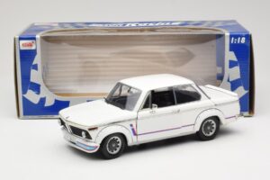 BMW 2002 Turbo E10 ホワイト Anson 1:18 30393 メタル - 画像 8/8