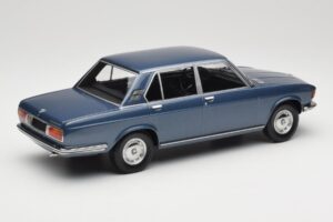 BMW 2500 E3 Blue Metallic Minichamps 1:18 155029200 メタル - 画像 2/6