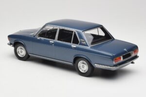BMW 2500 E3 Blue Metallic Minichamps 1:18 155029200 メタル - 画像 5/6