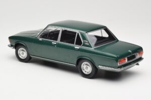 BMW 2500 E3 Green Metallic Minichamps 1:18 155029201 メタル - 画像 5/6