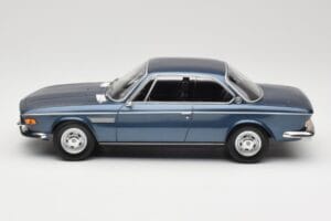 BMW 2800 CS E9 ブルーメタリック Minichamps 1:18 155028032 メタル - 画像 3/6