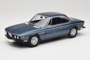 BMW 2800 CS E9 ブルーメタリック Minichamps 1:18 155028032 メタル