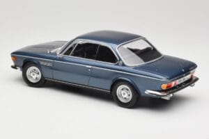 BMW 2800 CS E9 ブルーメタリック Minichamps 1:18 155028032 メタル - 画像 5/6
