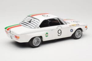 BMW 2800 CS E9 #9 Castrol BMW T. Moorkens / E. Haxhe 24 Hours of Spa 1971 Minichamps 1:18 155712709 メタル - 画像 2/6