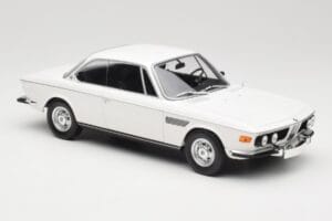 BMW 2800 CS E9 ホワイト Minichamps 1:18 155028030 メタル - 画像 4/6
