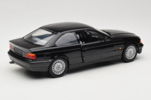 BMW 3 Series E36 Coupe ブラック UT Models 1:18 BMW009 メタル - 画像 3/8
